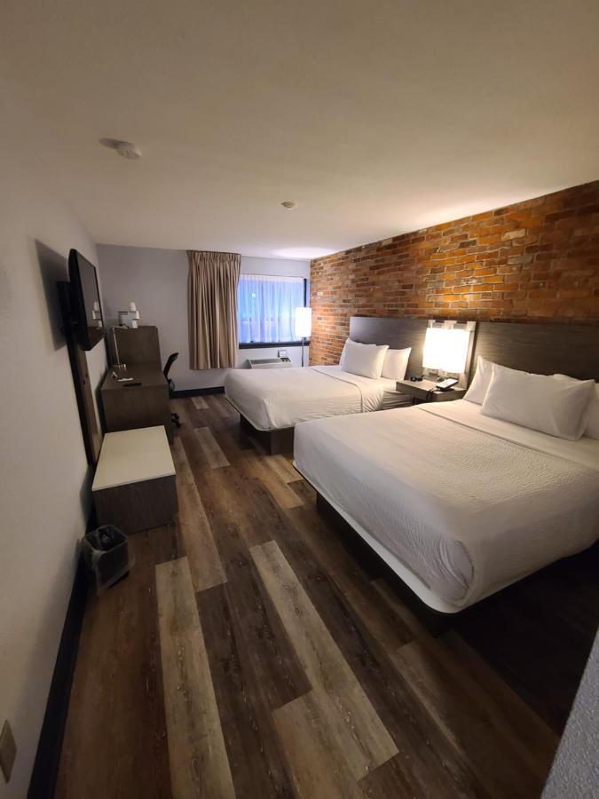 Travelodge By Wyndham Бари Екстериор снимка